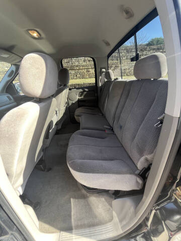 2004 Dodge Ram 1500 SLT