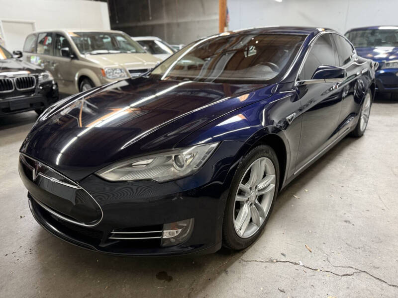 2015 Tesla Model S 85