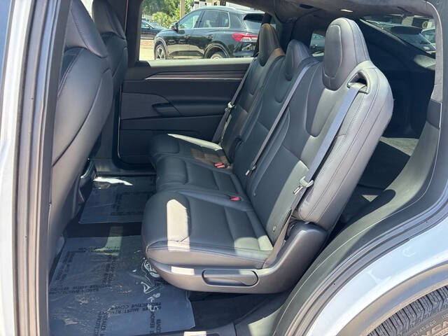 2022 Tesla Model X 9