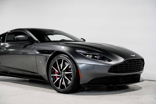 2017 Aston Martin DB11