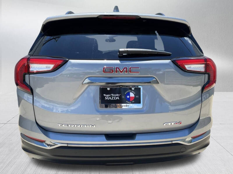 2023 GMC Terrain AT4