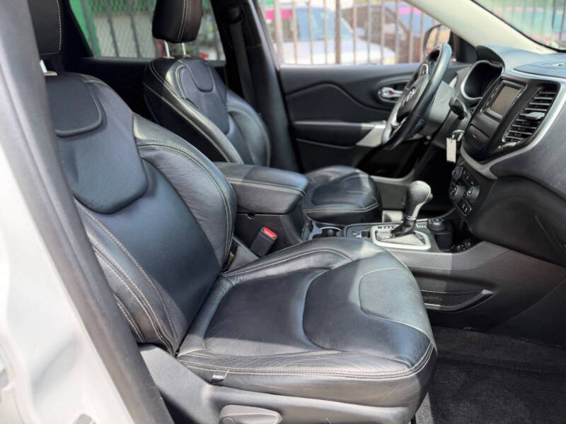 2018 Jeep Cherokee Latitude
