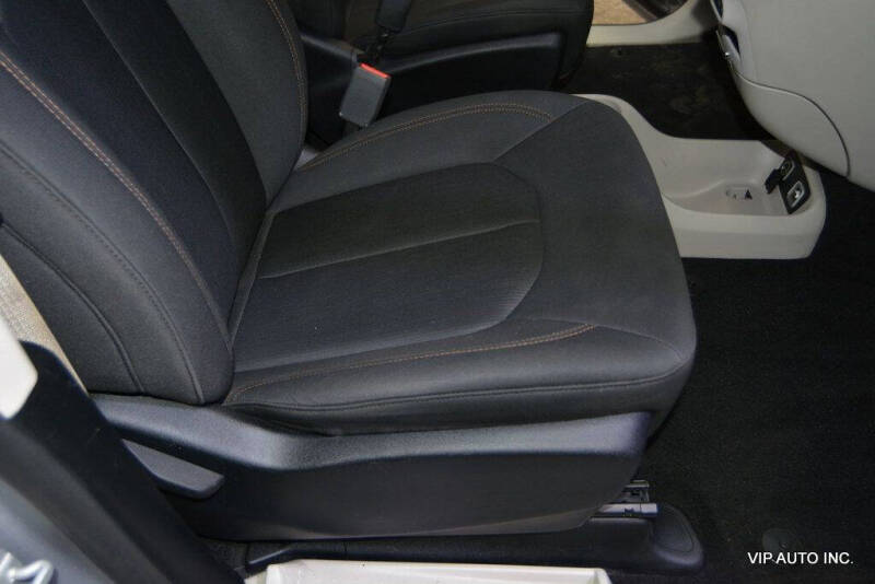 2017 Chrysler Pacifica Touring