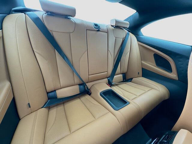 2022 BMW 2 Series 230i