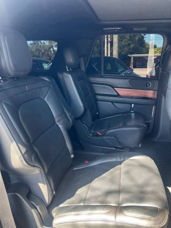 2018 Lincoln Navigator Select