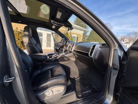 2016 Porsche Cayenne S E-Hybrid