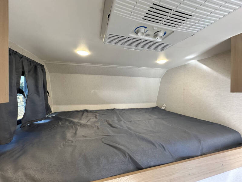 2023 Travel Lite Atom 400A / 10ft Camper