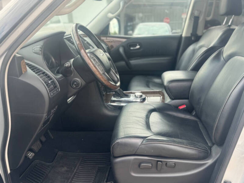 2017 Infiniti QX80 Signature Edition