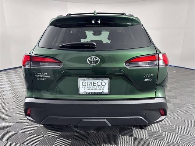 2024 Toyota Corolla Cross XLE