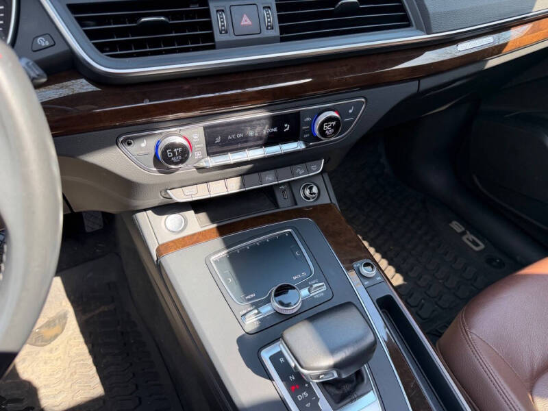 2018 Audi Q5 2.0T quattro Premium Plus