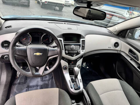 2011 Chevrolet Cruze LS
