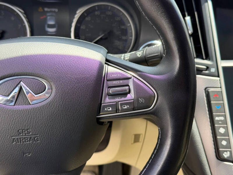 2014 Infiniti Q50 Premium