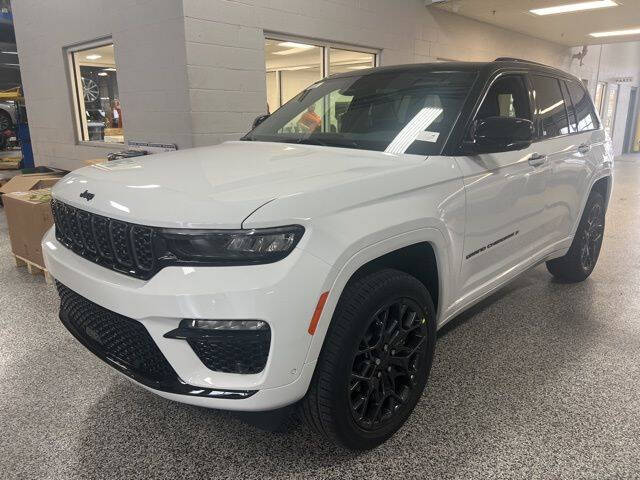 2025 Jeep Grand Cherokee Summit