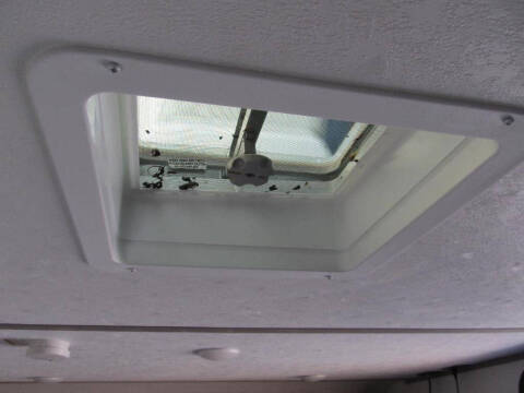 2024 Coleman CM17r24