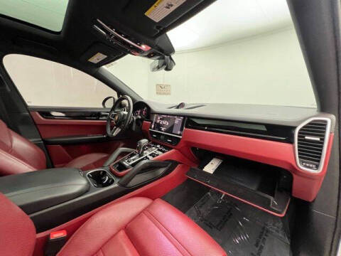 2021 Porsche Cayenne S Coupe