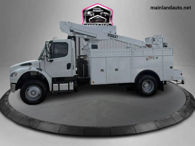 2014 Freightliner M2 106