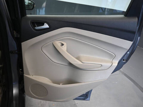 2014 Ford C-MAX Hybrid SE