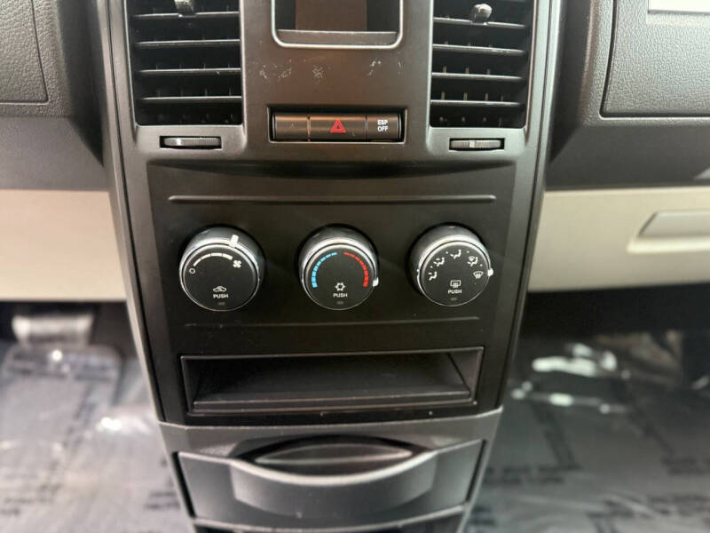 2009 Dodge Grand Caravan SE