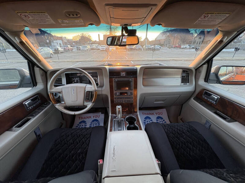 2011 Lincoln Navigator
