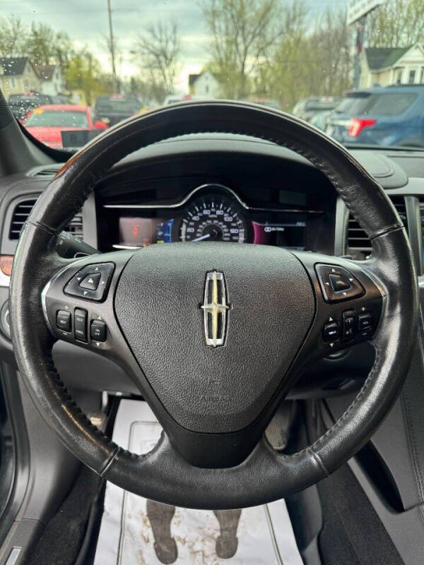 2013 Lincoln MKS