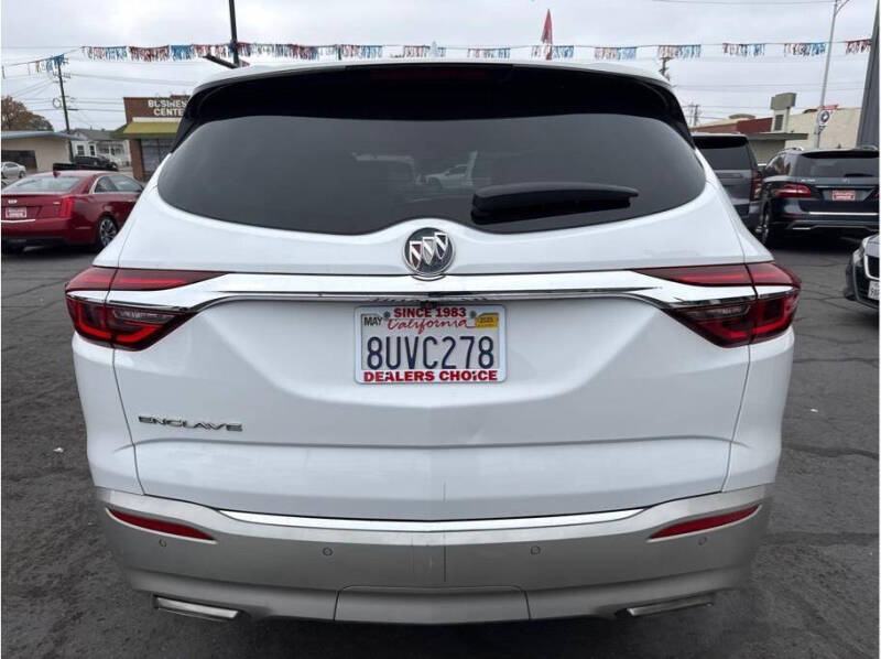 2020 Buick Enclave Essence