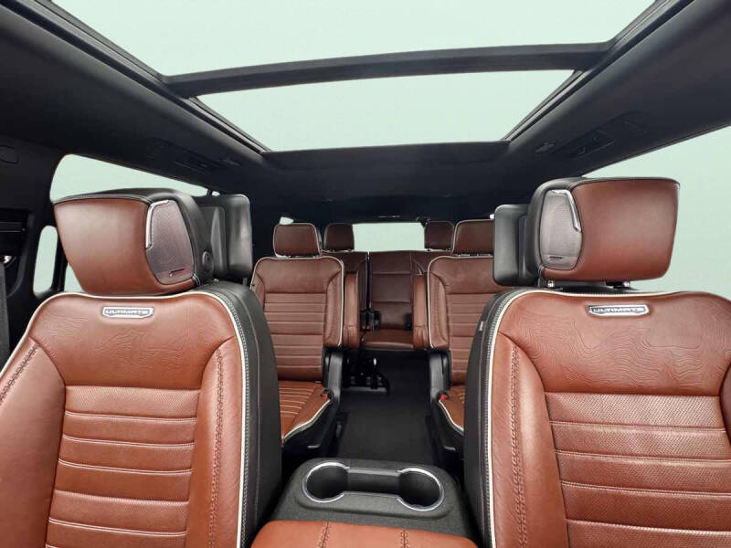 2023 GMC Yukon Denali Ultimate