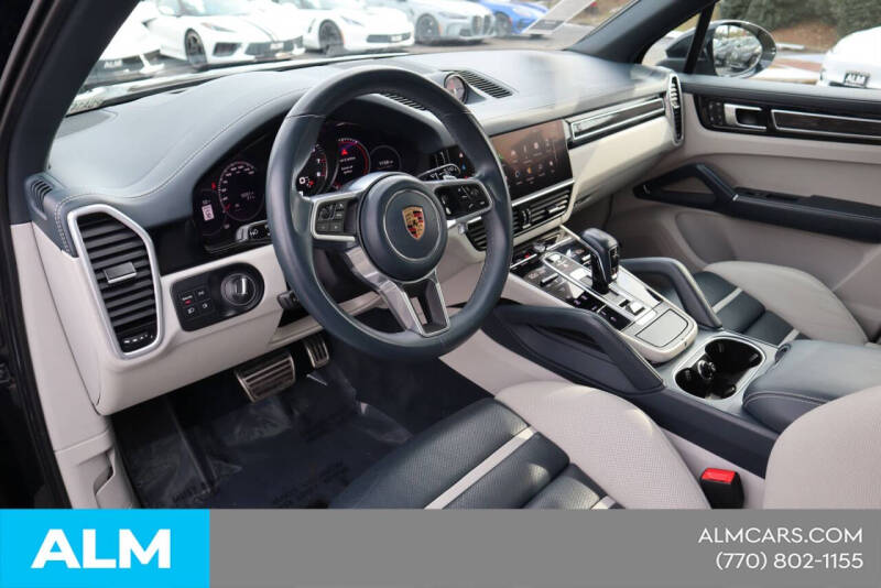 2023 Porsche Cayenne S Platinum Edition