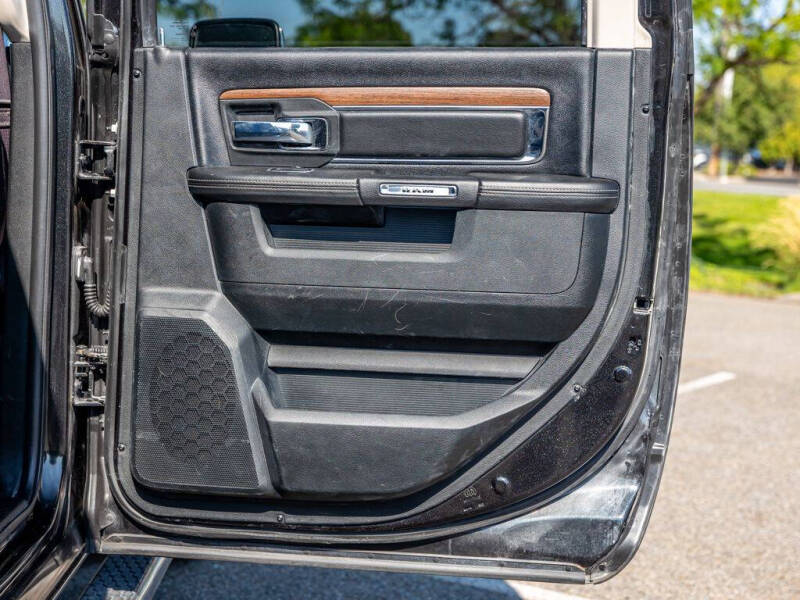 2017 RAM 1500 Laramie