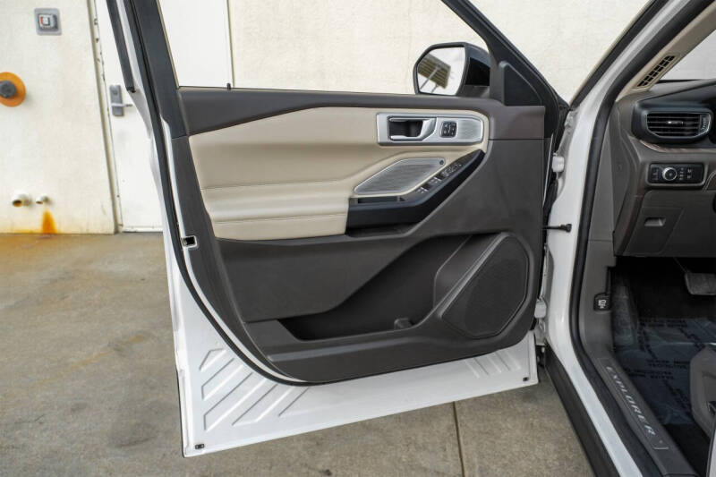 2020 Ford Explorer Platinum