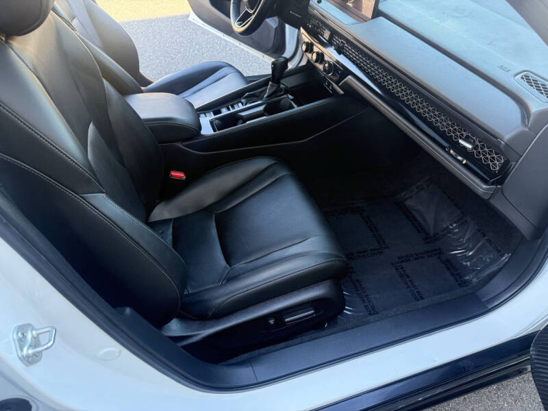 2023 Honda Accord Hybrid Sport-L