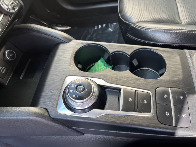 2021 Ford Escape Titanium