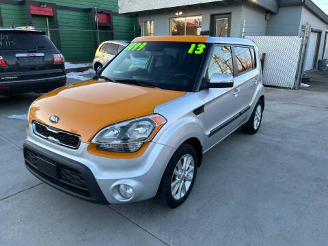 2013 Kia Soul +