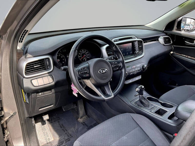 2017 Kia Sorento LX