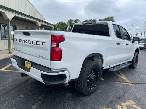2020 Chevrolet Silverado 1500 Custom
