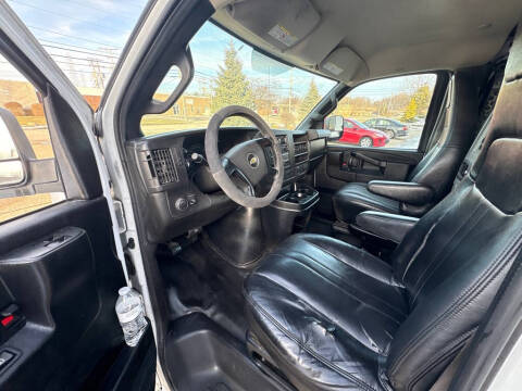 2016 Chevrolet Express 2500