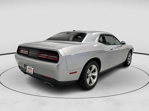 2017 Dodge Challenger SXT