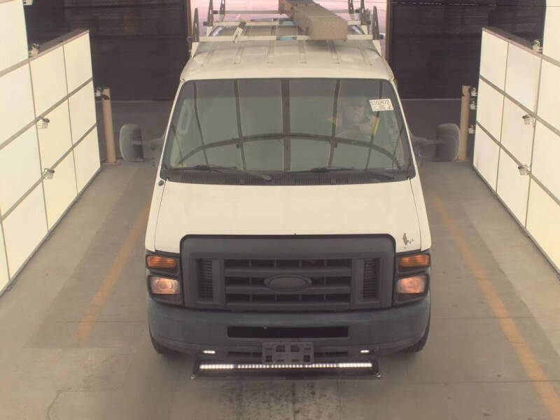 2014 Ford E-Series E-350 SD