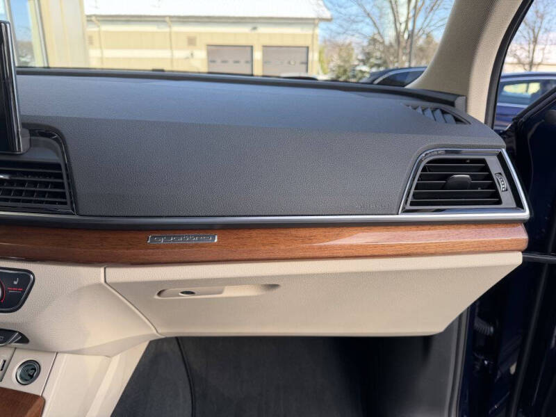 2022 Audi Q5 quattro S line Premium 45 TFSI