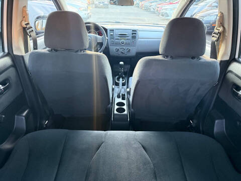 2009 Nissan Versa 1.8 S