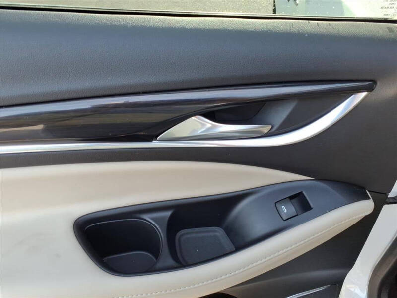 2021 Buick Enclave Essence