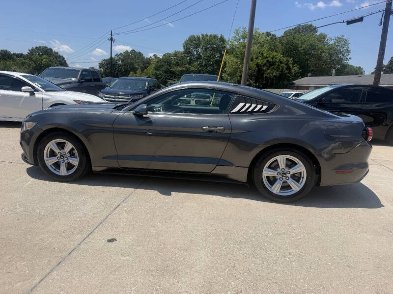 2016 Ford Mustang V6