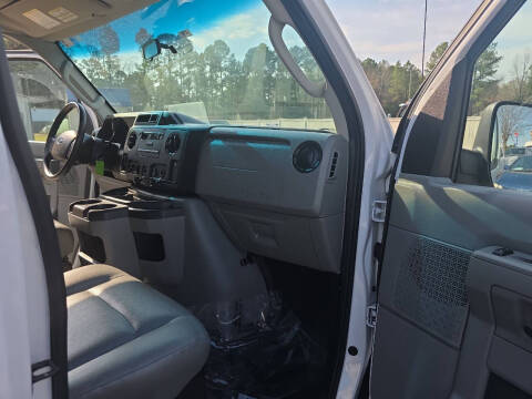 2014 Ford E-Series E-350 SD XL