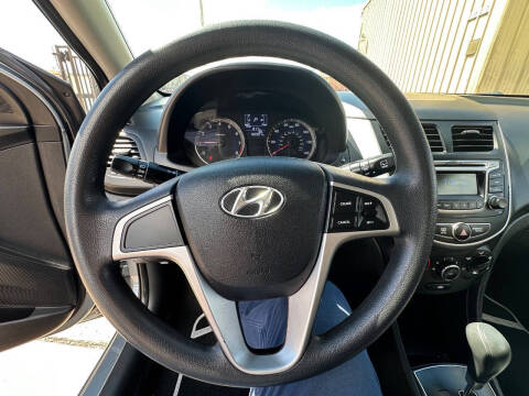 2017 Hyundai Accent SE