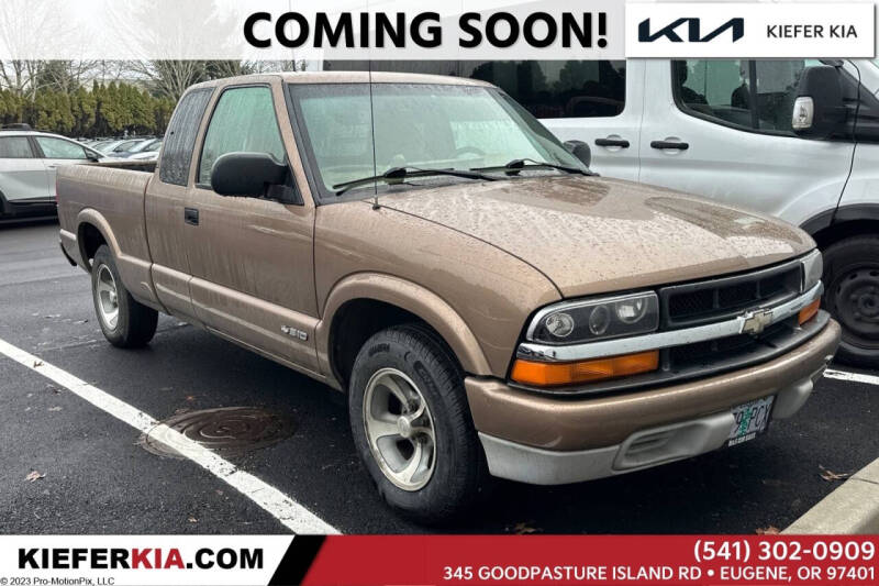 2002 Chevrolet S-10 LS