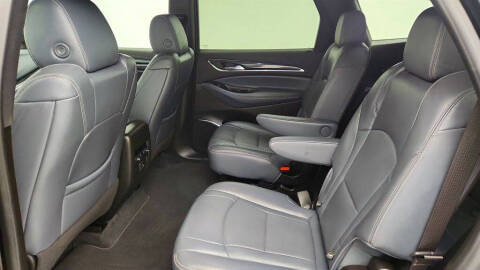 2022 Buick Enclave Essence