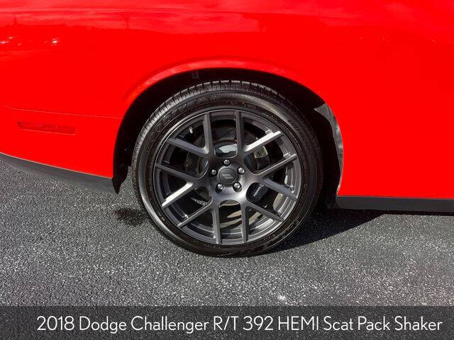 2018 Dodge Challenger 392 HEMI Scat Pack Shaker
