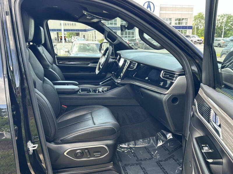 2022 Jeep Wagoneer Series II