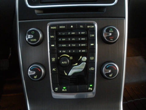 2013 Volvo S60 T5 Platinum