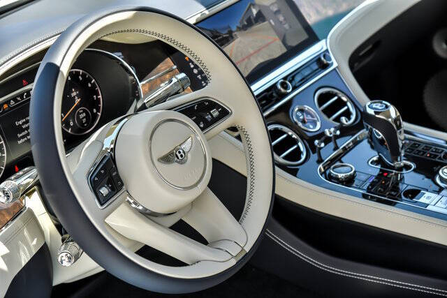 2024 Bentley Continental