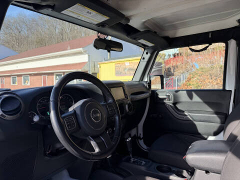 2017 Jeep Wrangler Willys Wheeler W